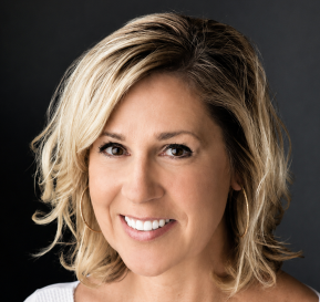 Betsy Headshot