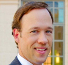Alexander Armstrong