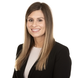 Elizabeth Profile Pic